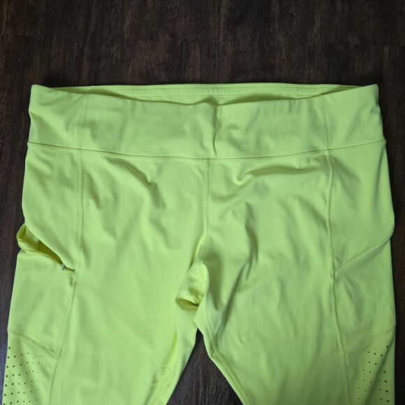 Athleta Contender Laser Cut 7/8 Tight (x2) + Salutation Capri NWT - XXL - Picture 3 of 11